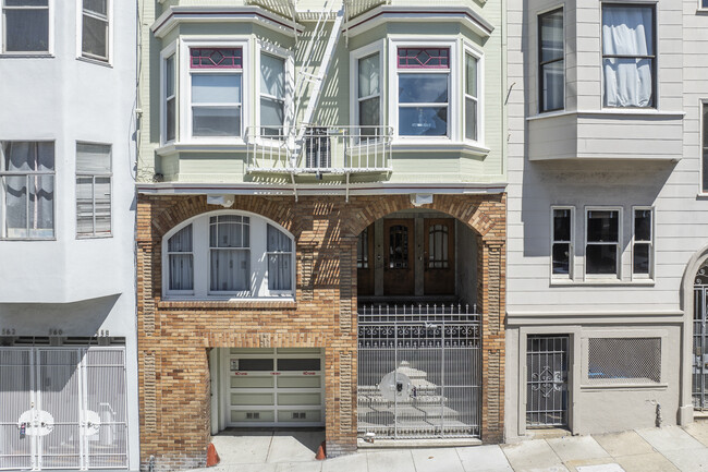 552-556 Filbert St in San Francisco, CA - Building Photo - Building Photo