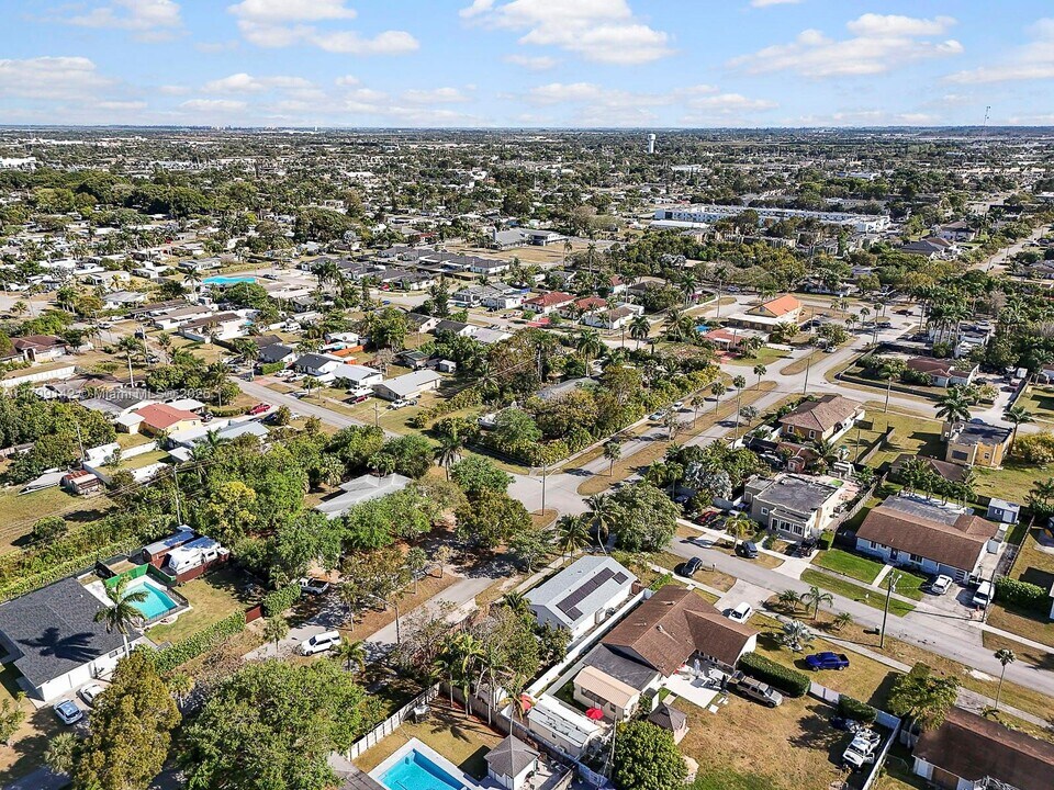 139 NE 17th St in Homestead, FL - Building Photo