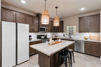 1834 Jara Court in Spring, TX - Foto de edificio - Building Photo