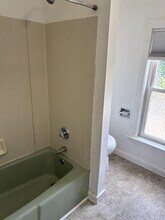 56 Park St in Orono, ME - Building Photo - Building Photo