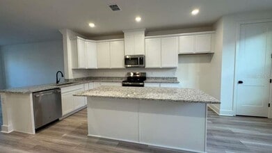 15244 Groveside Rd in Winter Garden, FL - Building Photo - Building Photo