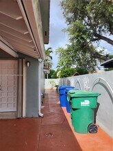3620 SW 106th Ave in Miami, FL - Building Photo - Building Photo