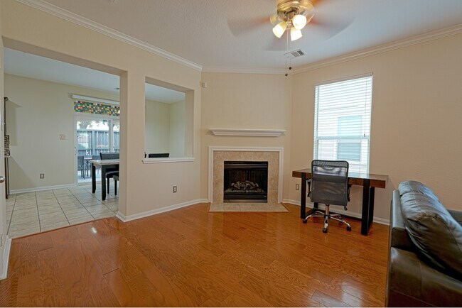 property at 8050 Montague Manor Ln