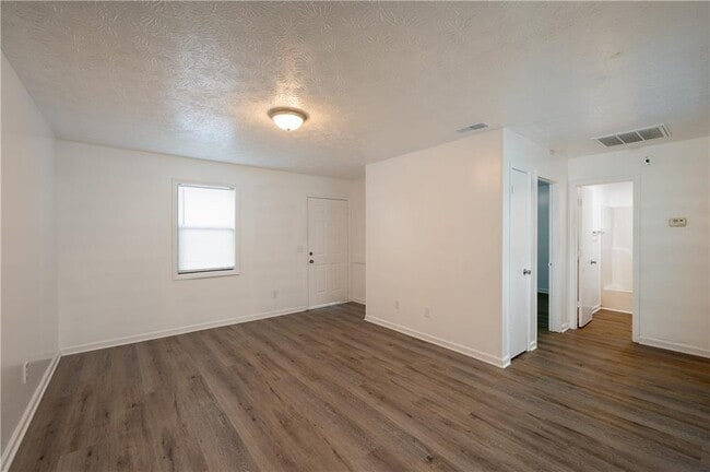1012 Davis St in Monroe, GA - Building Photo - Building Photo