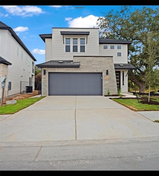 property at 1612 Kit Cir