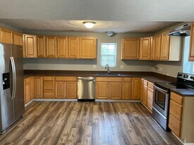 20760 Poplar Ridge Rd, Unit B in Lexington Park, MD - Building Photo