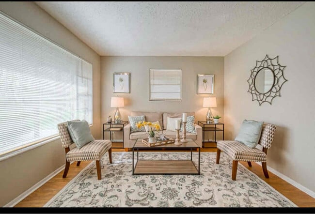 property at 2220 Eudine Dr W