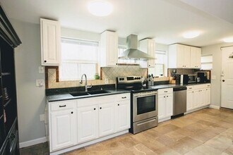 111 Lakewood St in Worcester, MA - Building Photo - Building Photo