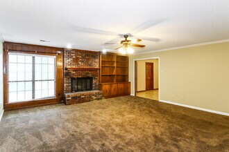 928 Pheasant Hollow Dr in Memphis, TN - Building Photo - Building Photo