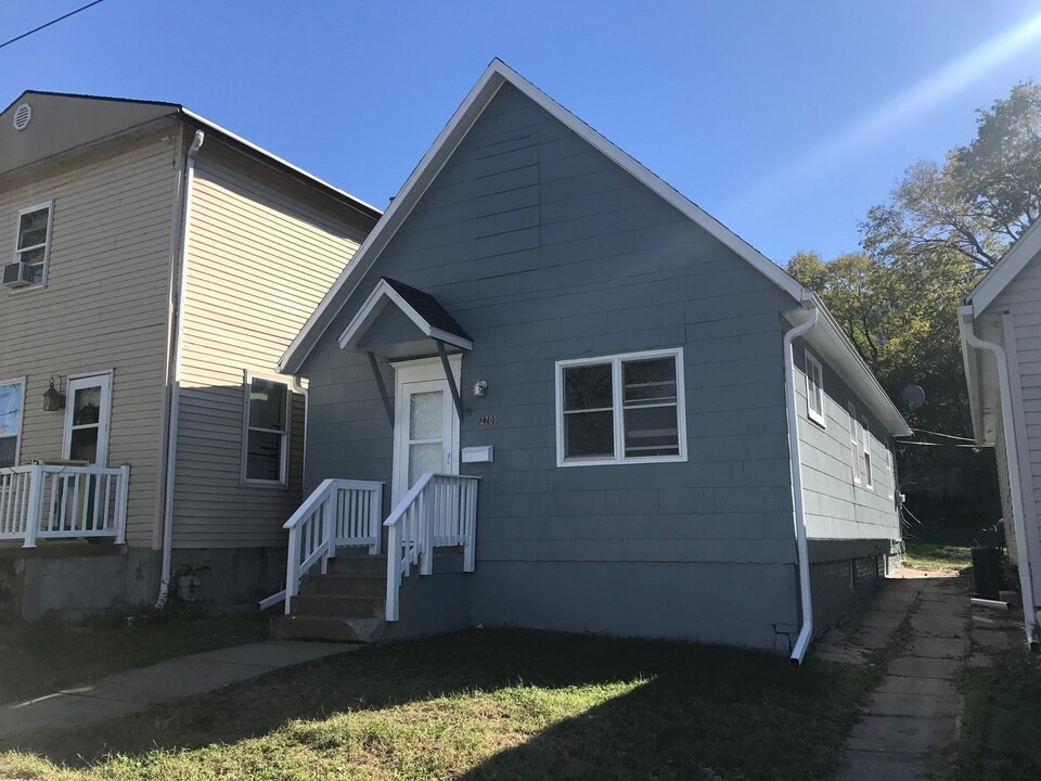 2709 Howard St in Omaha, NE - Building Photo