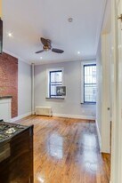 Clinton Street, Unit 01A in New York, NY - Building Photo