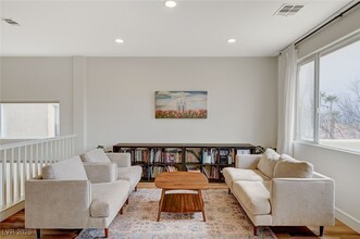 10741 Turquoise Valley Dr in Las Vegas, NV - Building Photo - Building Photo