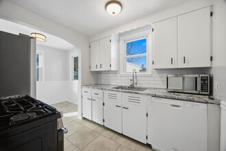 470 Falstaff Rd in Rochester, NY - Building Photo - Building Photo