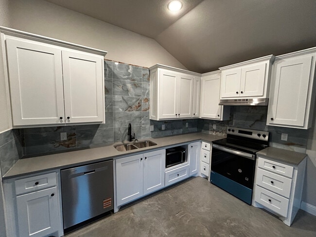 property at 10032 W Hwy 199