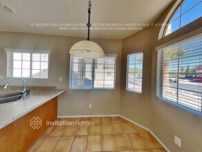 1174 Matthew Ave in Las Vegas, NV - Foto de edificio - Building Photo