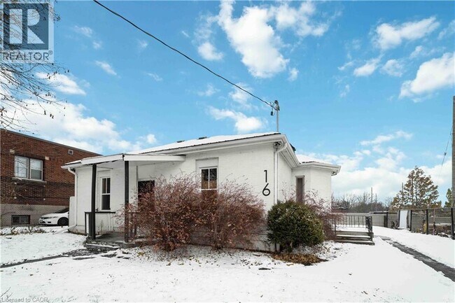 16 Murray St W in Hamilton, ON - Building Photo - Building Photo