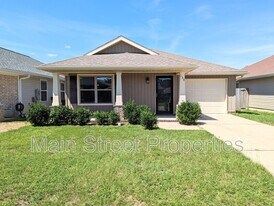 138 Cottage View Dr in Pensacola, FL - Building Photo
