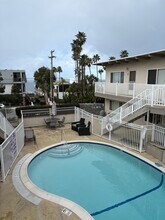 Maui Apartments in Del Mar, CA - Building Photo - Building Photo