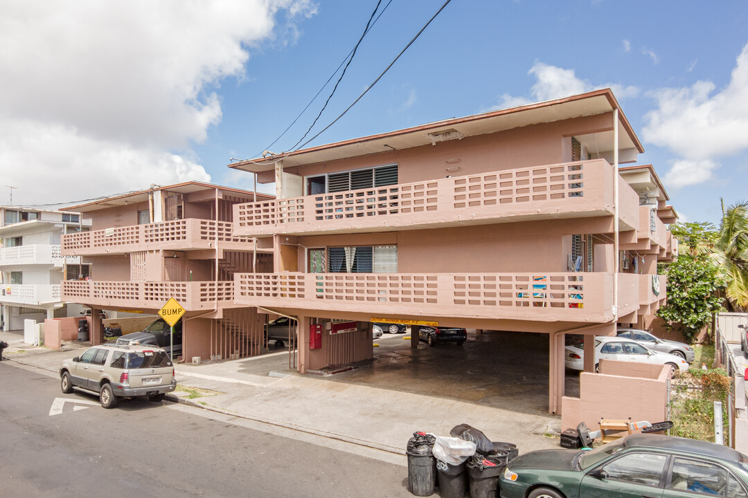 94-303 Pupuole St in Waipahu, HI - Building Photo