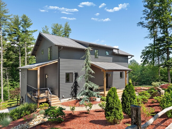 property at 434 Creek Side Dr