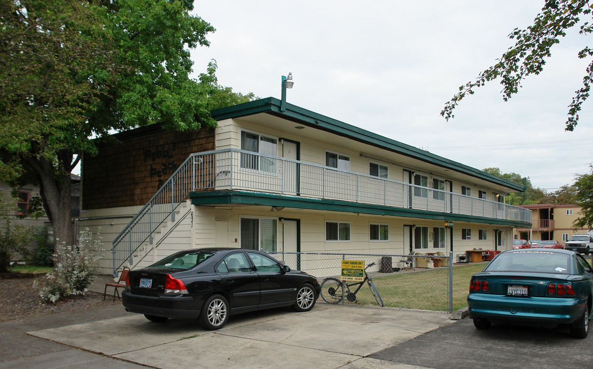 Pebble Beach Apartments in Eugene, OR - Building Photo