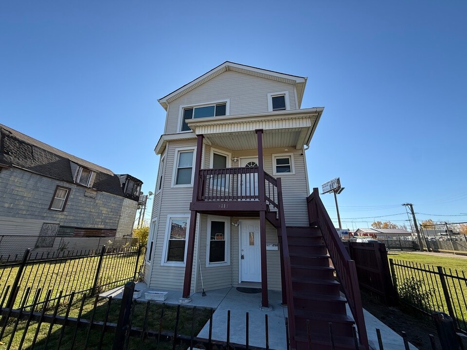 5113 W Lexington St in Chicago, IL - Building Photo