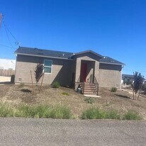 20526 E Cedar Canyon Dr in Mayer, AZ - Building Photo