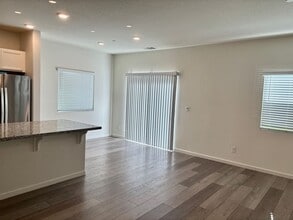 26 Bridgehome Ct in Sacramento, CA - Building Photo - Building Photo
