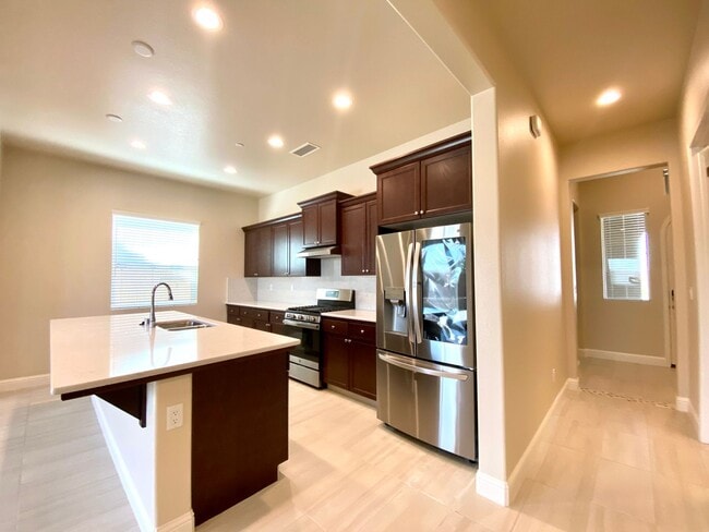 3635 La Jolla Ave in Clovis, CA - Building Photo - Building Photo