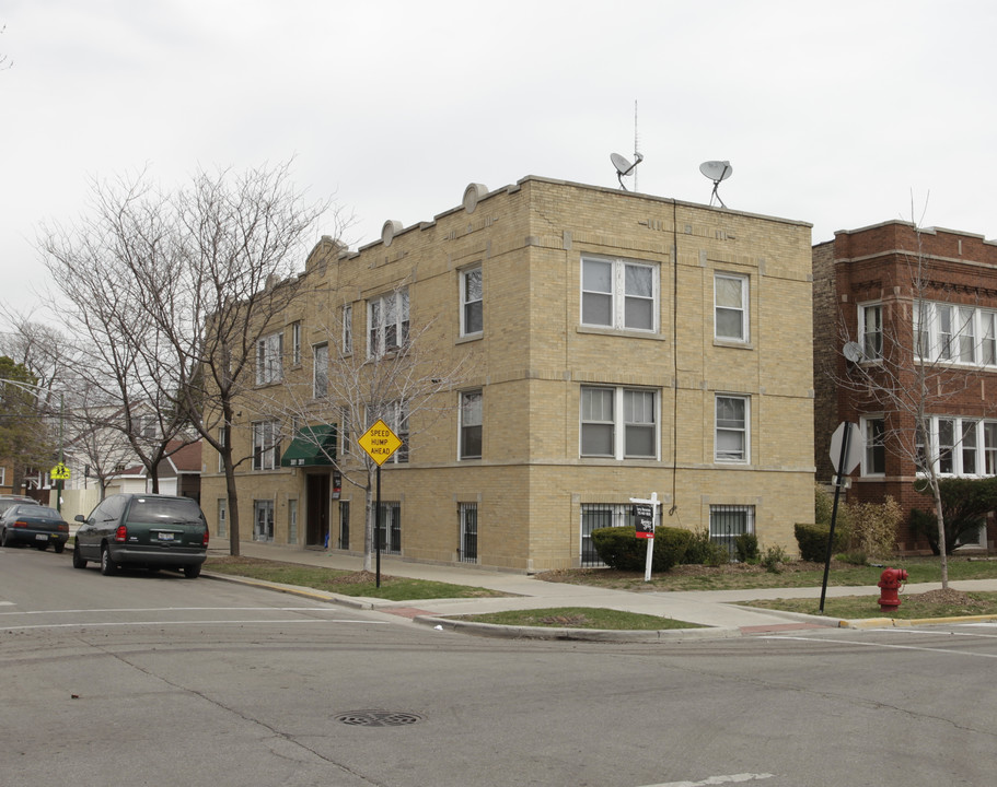 3001-3011 N LeClaire Ave in Chicago, IL - Building Photo