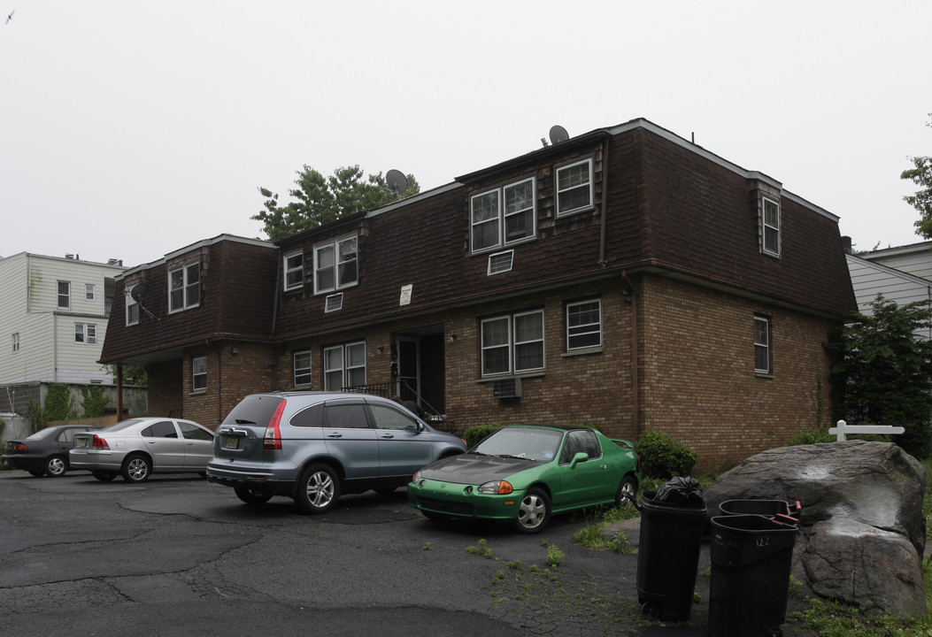 122-130 Webster Ave in Paterson, NJ - Building Photo