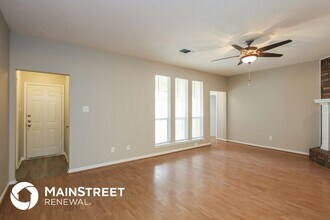 6813 Battle Creek Dr in Rowlett, TX - Foto de edificio - Building Photo