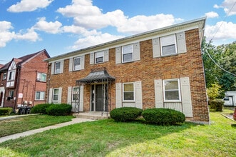 1711 Portman Ave, Unit 3 in Cincinnati, OH - Foto de edificio - Building Photo