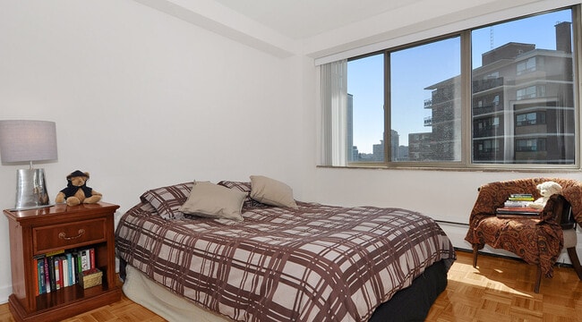 property at 48 Isabella St