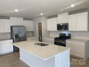 123 Rock Ave in Statesville, NC - Building Photo - Building Photo