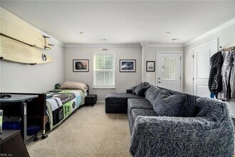 512 Clara Ln in Virginia Beach, VA - Building Photo - Building Photo