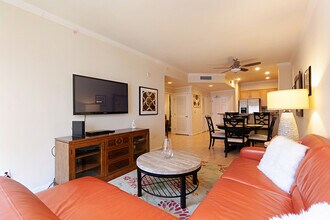 450 J St in San Diego, CA - Building Photo - Building Photo