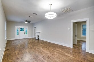 804 Theresa Ave in Austin, TX - Building Photo - Building Photo