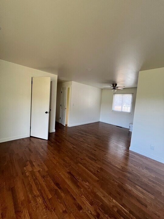1732 S 234th St, Unit A in Des Moines, WA - Building Photo