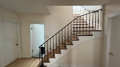 26 Mapleton St in Boston, MA - Foto de edificio - Building Photo