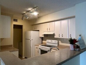 7848 Sonoma Springs Cir in Greenacres, FL - Building Photo - Building Photo