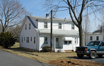 614 S Main St in Bel Air, MD - Foto de edificio - Building Photo