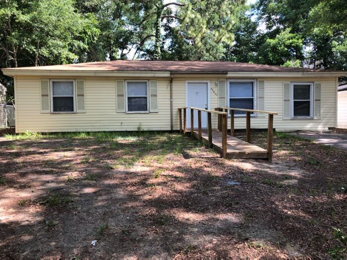 262 Oakview Dr in Tallahassee, FL - Building Photo