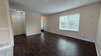 1029 Clark St in Riverside, CA - Building Photo - Building Photo