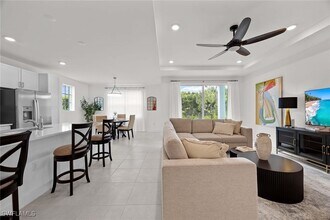 26400 Coco Cay Cir in Bonita Springs, FL - Building Photo - Building Photo