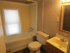 1126-1126 Vattier Street in Manhattan, KS - Building Photo - Building Photo