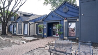 The Prescott in Houston, TX - Building Photo