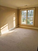 223 Waterford Lake Dr, Unit West Cary Condo in Cary, NC - Foto de edificio - Building Photo