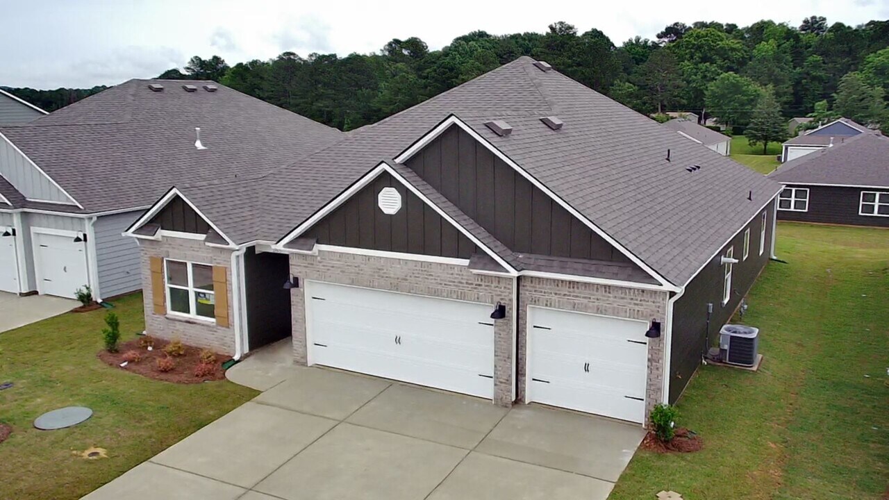 285 Archers Brk Dr in Springville, AL - Building Photo