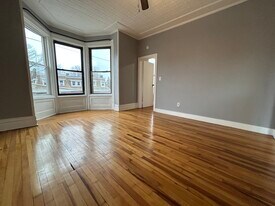 84 Vliet St, Unit 3F in Cohoes, NY - Building Photo